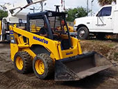 Мини-погрузчик Komatsu SK1026-5